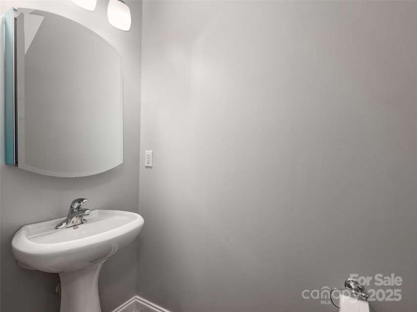 1349 Heathbrook Circle, Asheville, NC 28803.  MLS# CAR4289789, YatesRealty ID 34205. 