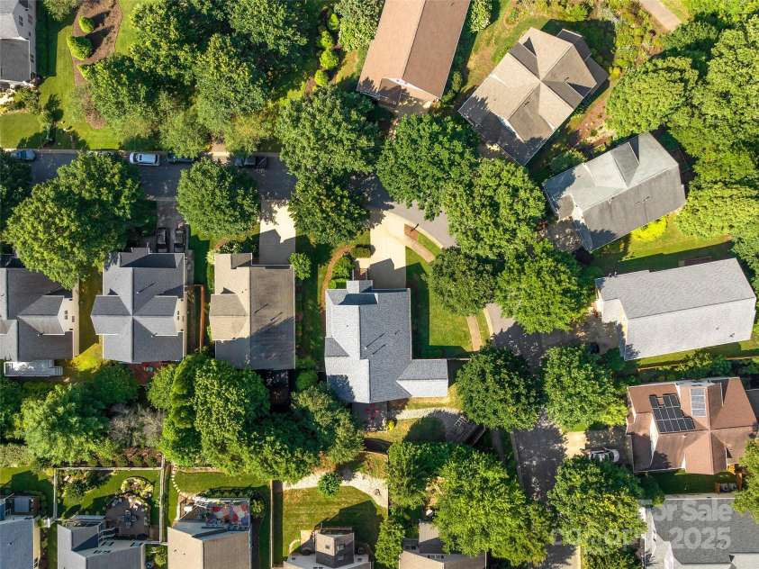 1349 Heathbrook Circle, Asheville, NC 28803.  MLS# CAR4289789, YatesRealty ID 34205. 