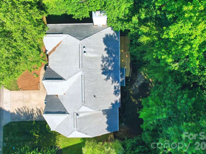 7711 Abbotsinch Court, Charlotte, NC 28269.  MLS# CAR4397485, YatesRealty ID 34205. 
