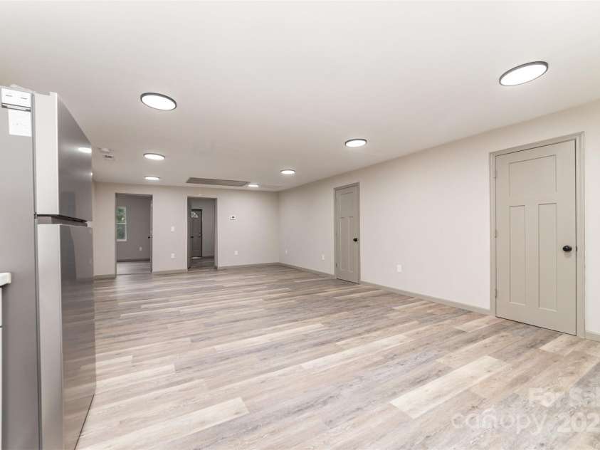 1104 Hardin Road, Dallas, NC 28034.  MLS# CAR4290720, YatesRealty ID 34206. 