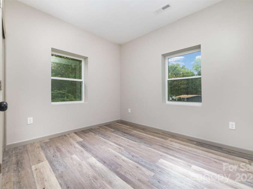 1104 Hardin Road, Dallas, NC 28034.  MLS# CAR4290720, YatesRealty ID 34206. 