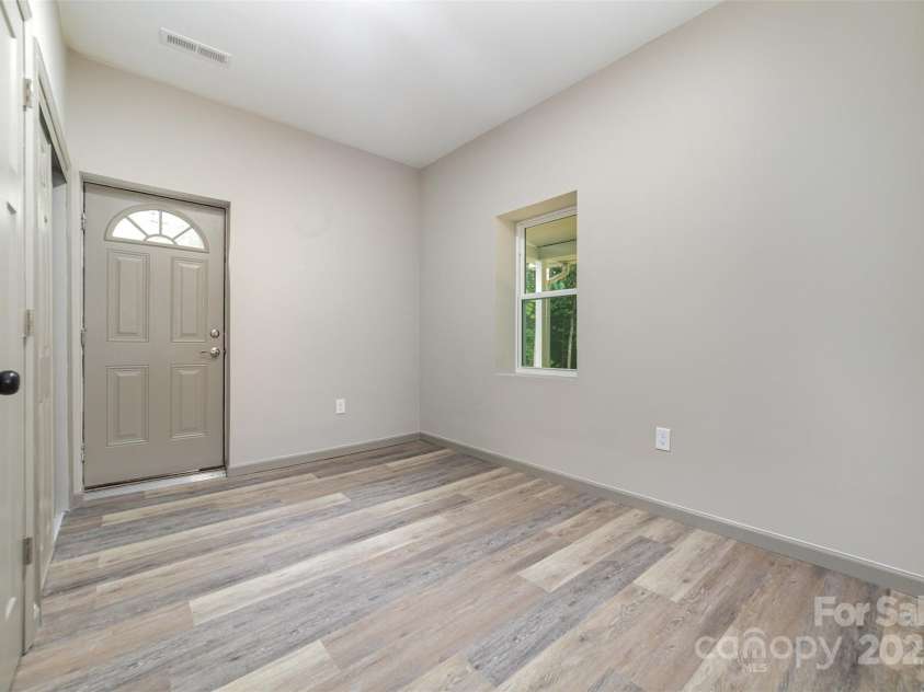 1104 Hardin Road, Dallas, NC 28034.  MLS# CAR4290720, YatesRealty ID 34206. 