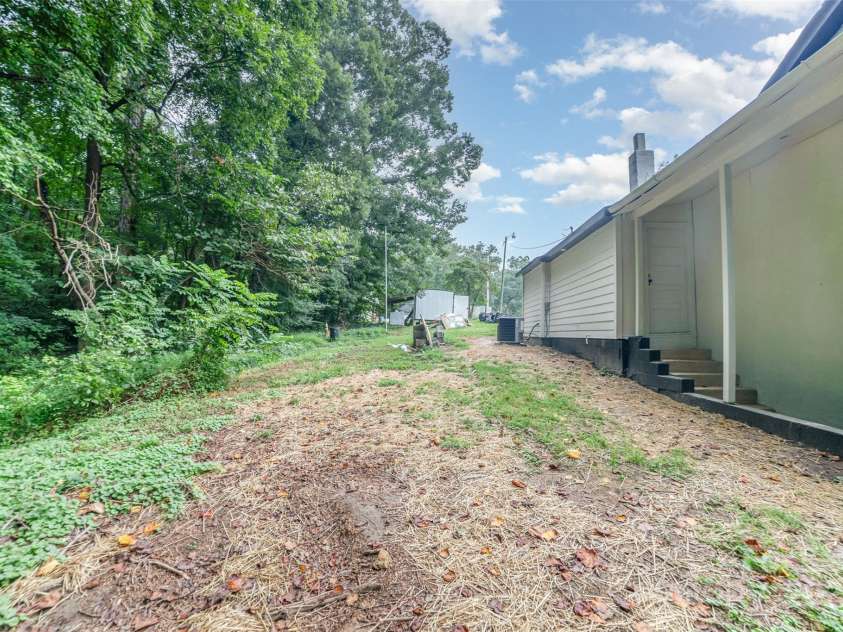 1104 Hardin Road, Dallas, NC 28034.  MLS# CAR4290720, YatesRealty ID 34206. 