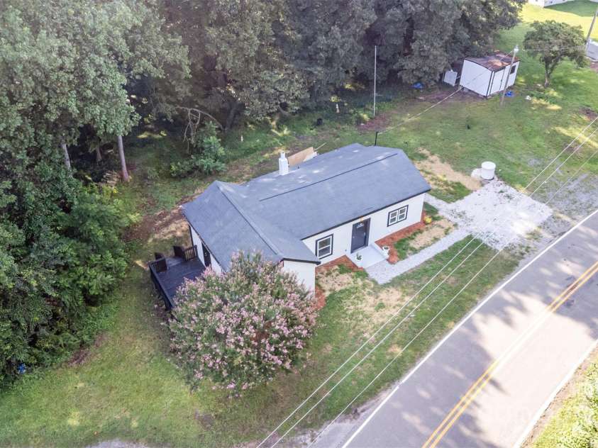 1104 Hardin Road, Dallas, NC 28034.  MLS# CAR4290720, YatesRealty ID 34206. 