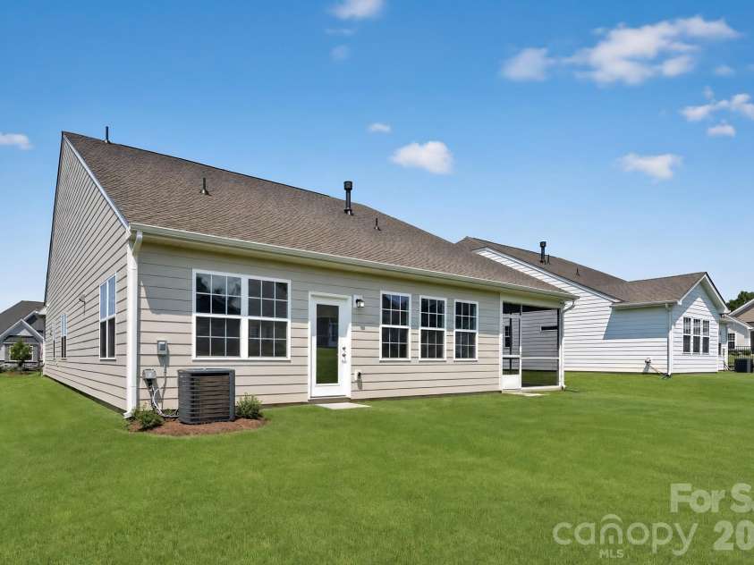 4870 Good Day Drive, Lancaster, SC 29720.  MLS# CAR4398440, YatesRealty ID 34206. 