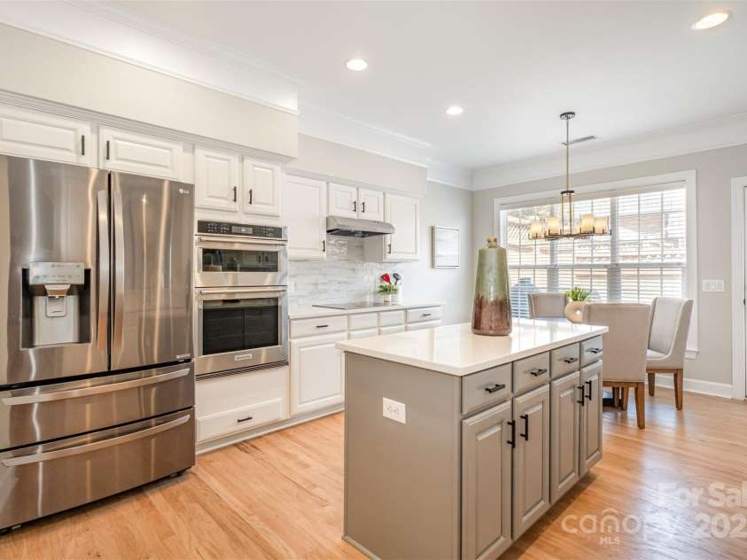 11612 Mersington Lane, Charlotte, NC 28277.  MLS# CAR4290163, YatesRealty ID 34207. 