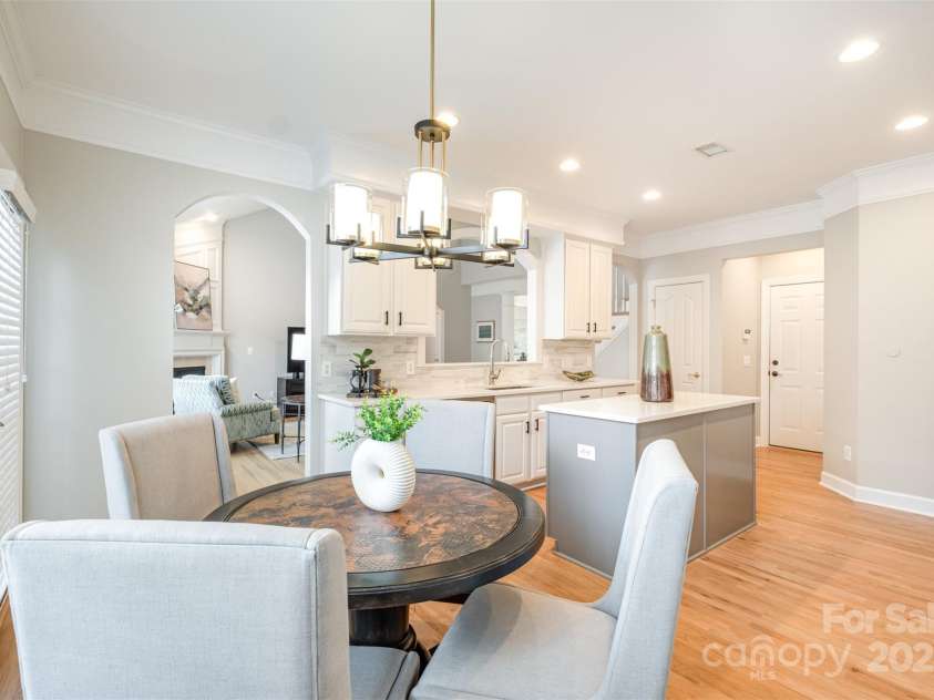 11612 Mersington Lane, Charlotte, NC 28277.  MLS# CAR4290163, YatesRealty ID 34207. 