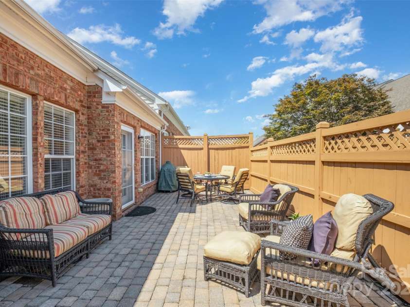 11612 Mersington Lane, Charlotte, NC 28277.  MLS# CAR4290163, YatesRealty ID 34207. 