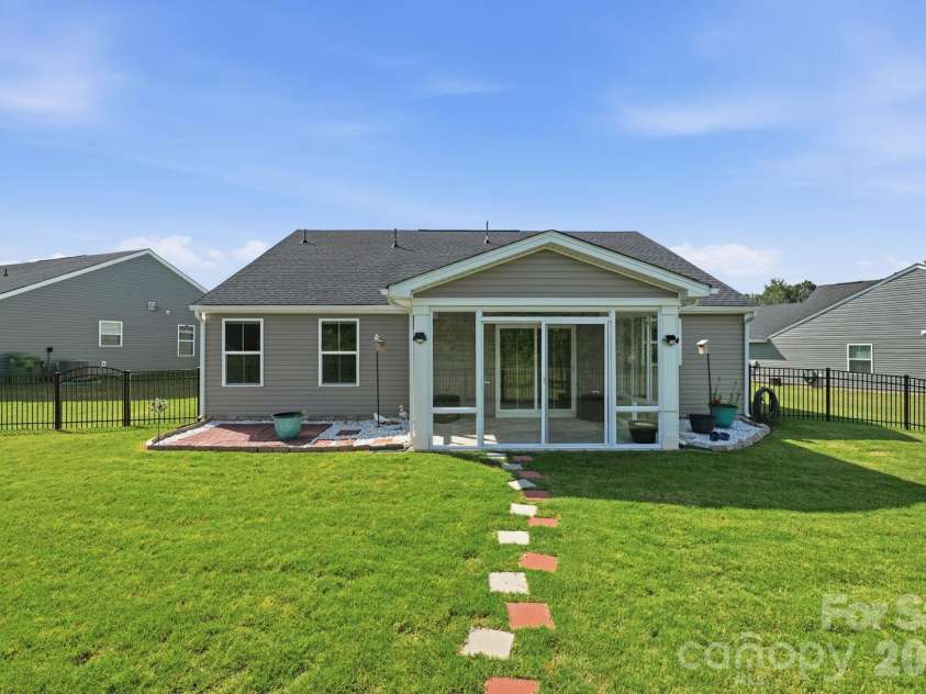254 Damask Drive, Lancaster, SC 29720.  MLS# CAR4398403, YatesRealty ID 34208. Backyard Retreat