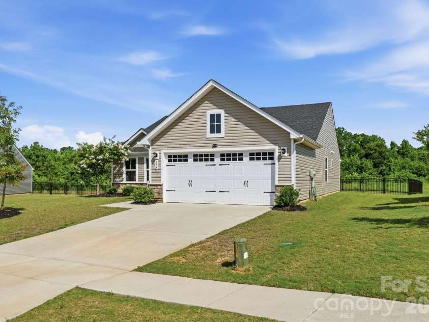 254 Damask Drive, Lancaster, SC 29720.  MLS# CAR4398403, YatesRealty ID 34208. Spacious 2-Car Garage and Storage Space