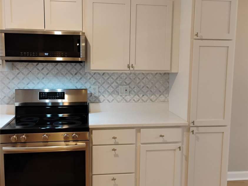 2545 Stockbridge Drive, Charlotte, NC 28210.  MLS# CAR4231252, YatesRealty ID 34208. 