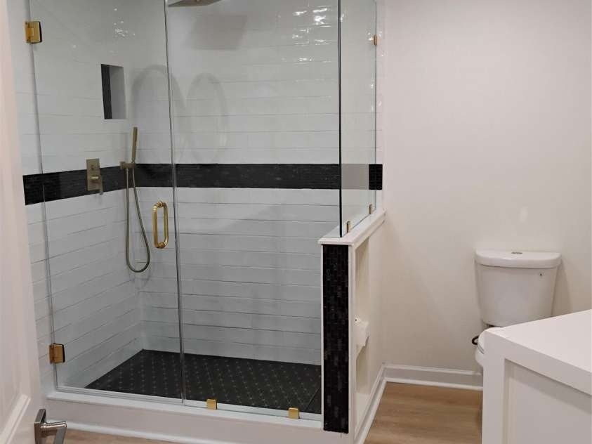 2545 Stockbridge Drive, Charlotte, NC 28210.  MLS# CAR4231252, YatesRealty ID 34208. Brand new bath with walk-in shower.