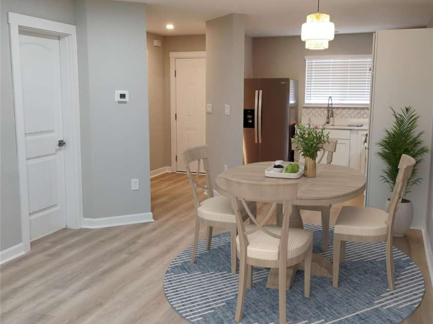 2545 Stockbridge Drive, Charlotte, NC 28210.  MLS# CAR4231252, YatesRealty ID 34208. Dining area