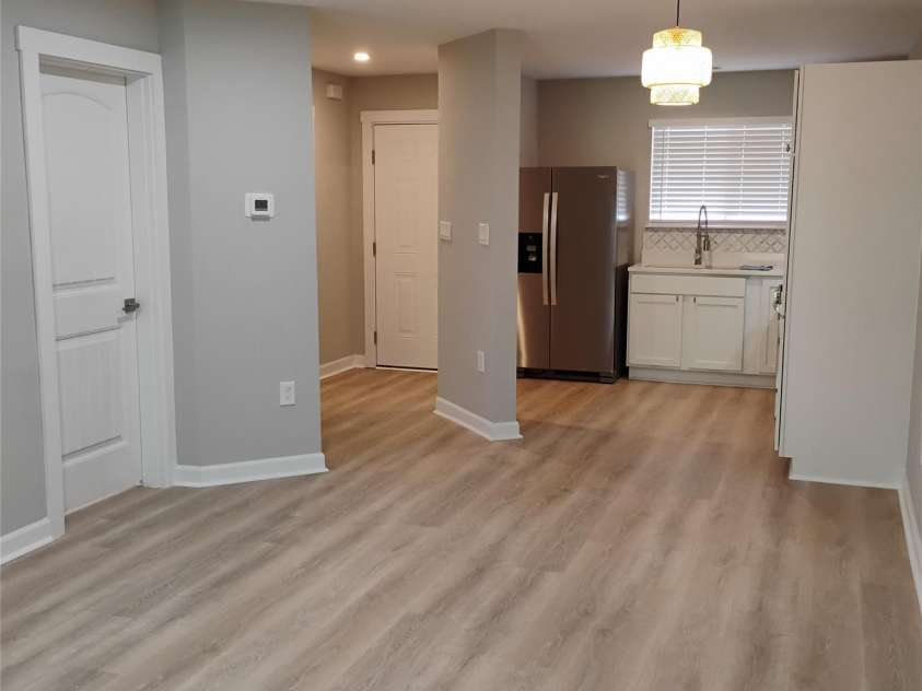 2545 Stockbridge Drive, Charlotte, NC 28210.  MLS# CAR4231252, YatesRealty ID 34208. View to kitchen unstaged