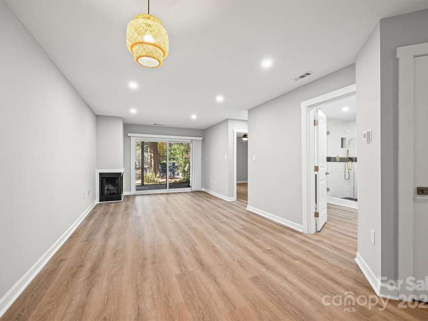 2545 Stockbridge Drive, Charlotte, NC 28210.  MLS# CAR4321941, YatesRealty ID 34208. 