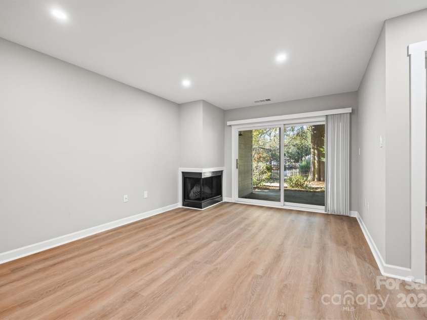 2545 Stockbridge Drive, Charlotte, NC 28210.  MLS# CAR4321941, YatesRealty ID 34208. 