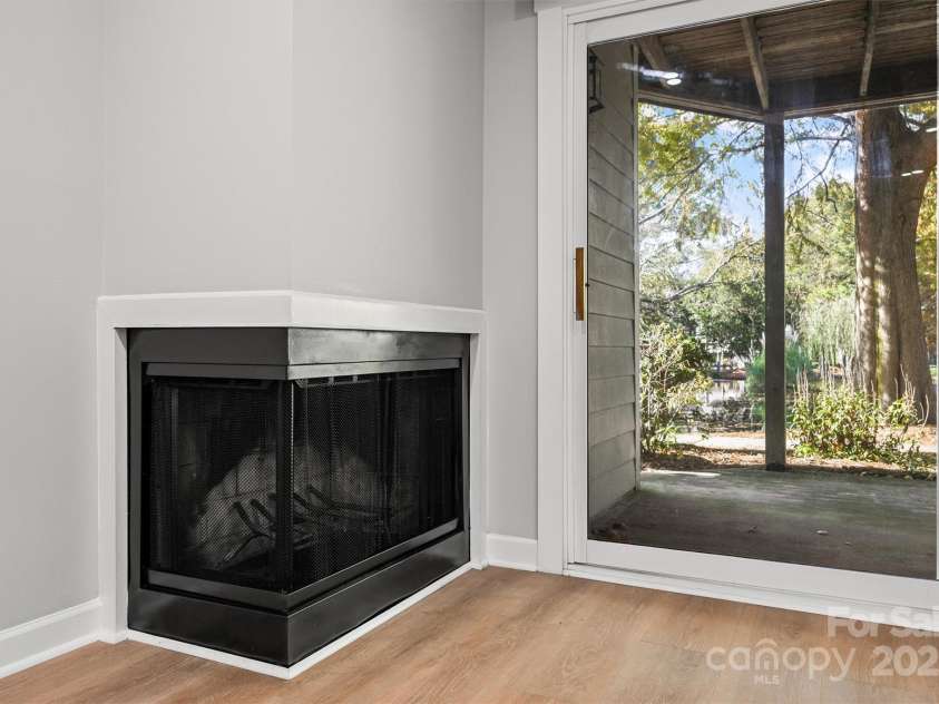 2545 Stockbridge Drive, Charlotte, NC 28210.  MLS# CAR4321941, YatesRealty ID 34208. 