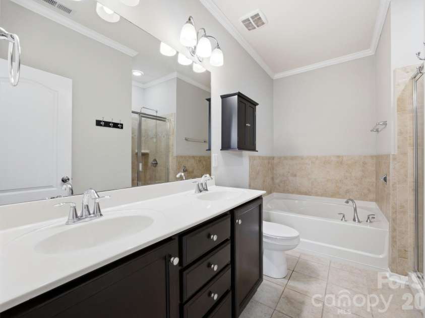 18431 The Commons Boulevard, Cornelius, NC 28031.  MLS# CAR4398969, YatesRealty ID 34209. 