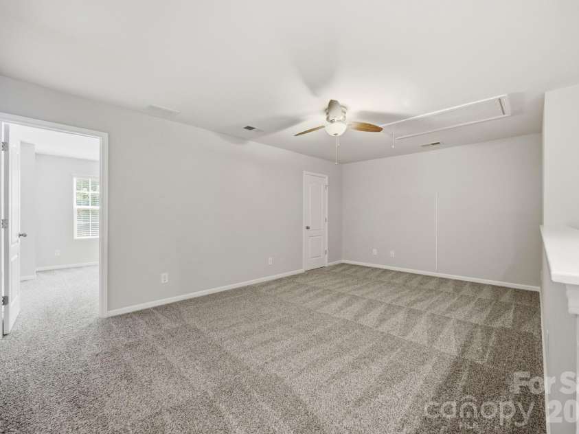 18431 The Commons Boulevard, Cornelius, NC 28031.  MLS# CAR4398969, YatesRealty ID 34209. 