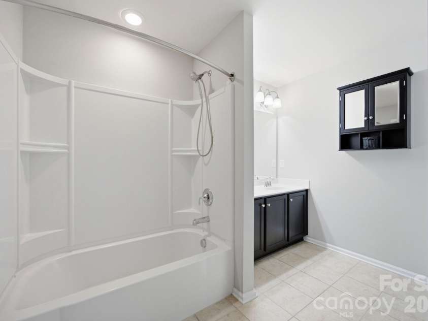 18431 The Commons Boulevard, Cornelius, NC 28031.  MLS# CAR4398969, YatesRealty ID 34209. 