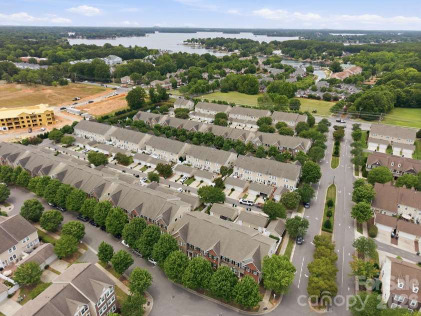 18431 The Commons Boulevard, Cornelius, NC 28031.  MLS# CAR4398969, YatesRealty ID 34209. 