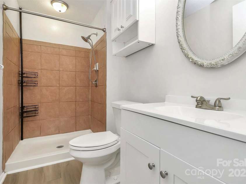 6230 Holly Knoll Drive, Charlotte, NC 28227.  MLS# CAR4291966, YatesRealty ID 34209. 