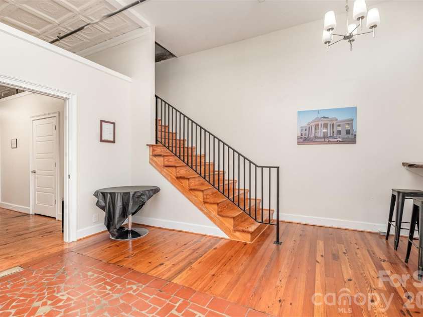 101 Main Street, Union, SC 29379.  MLS# CAR4314039, YatesRealty ID 3421. 