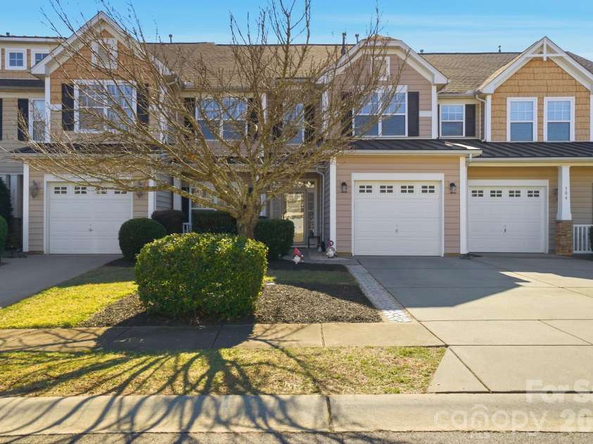 306 Rose Garden Court, Rock Hill, SC 29732.  MLS# CAR4349468, YatesRealty ID 3421. 