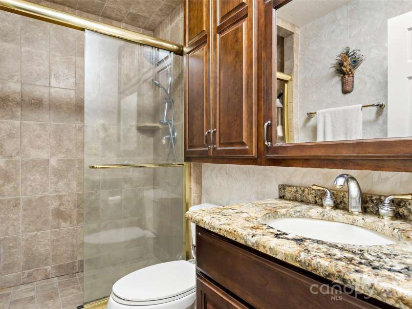 353 Fairway Lane, Spruce Pine, NC 28777.  MLS# CAR4216931, YatesRealty ID 3421. 