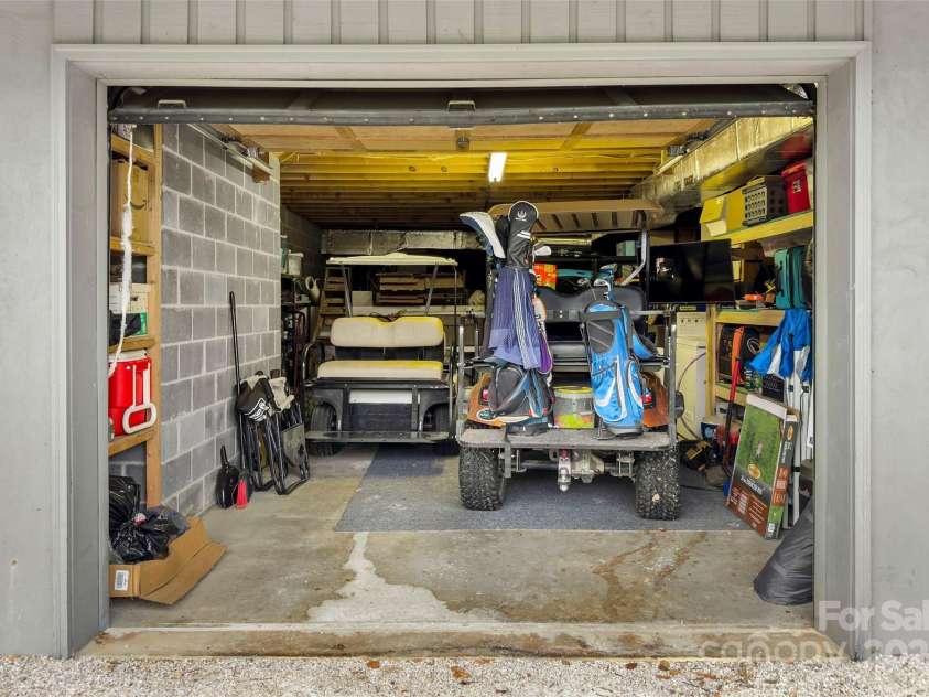 353 Fairway Lane, Spruce Pine, NC 28777.  MLS# CAR4216931, YatesRealty ID 3421. 