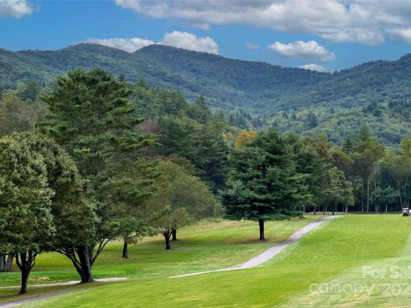 353 Fairway Lane, Spruce Pine, NC 28777.  MLS# CAR4216931, YatesRealty ID 3421. 