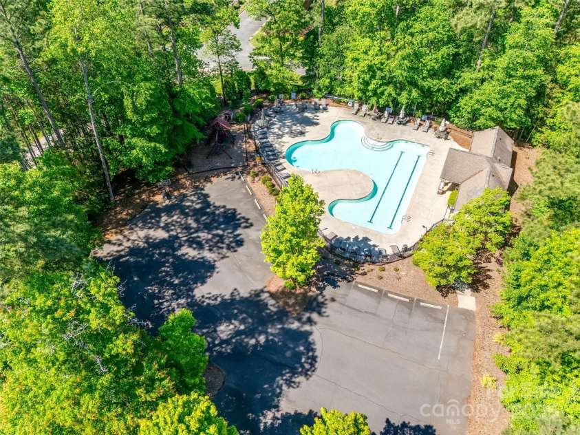 288 Ridge Reserve Drive, Lake Wylie, SC 29710.  MLS# CAR4249323, YatesRealty ID 34210. Neighborhood pool and clubhouse