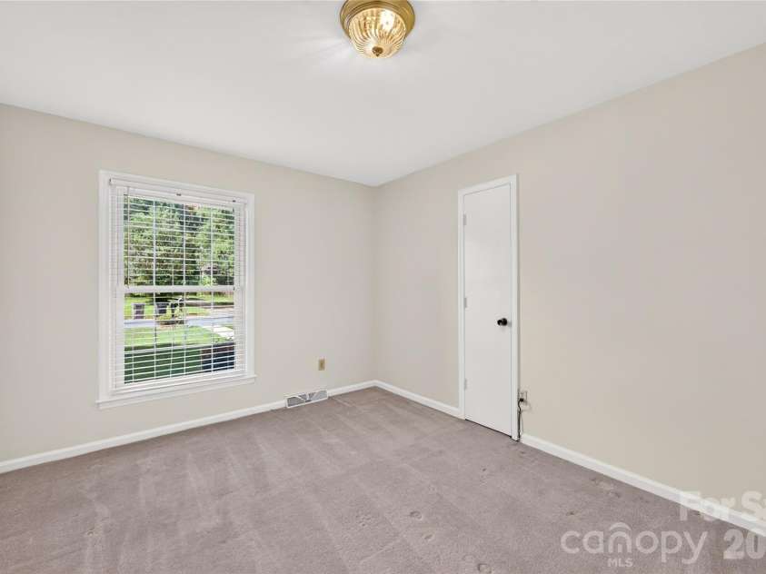 6801 Rambling Rose Drive, Charlotte, NC 28212.  MLS# CAR4396979, YatesRealty ID 34210. Bedroom #3