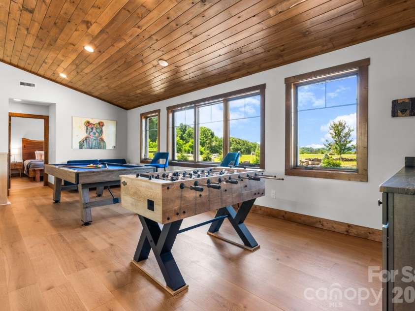 1030 High Valley Overlook, Banner Elk, NC 28604.  MLS# CAR4398506, YatesRealty ID 34211. 