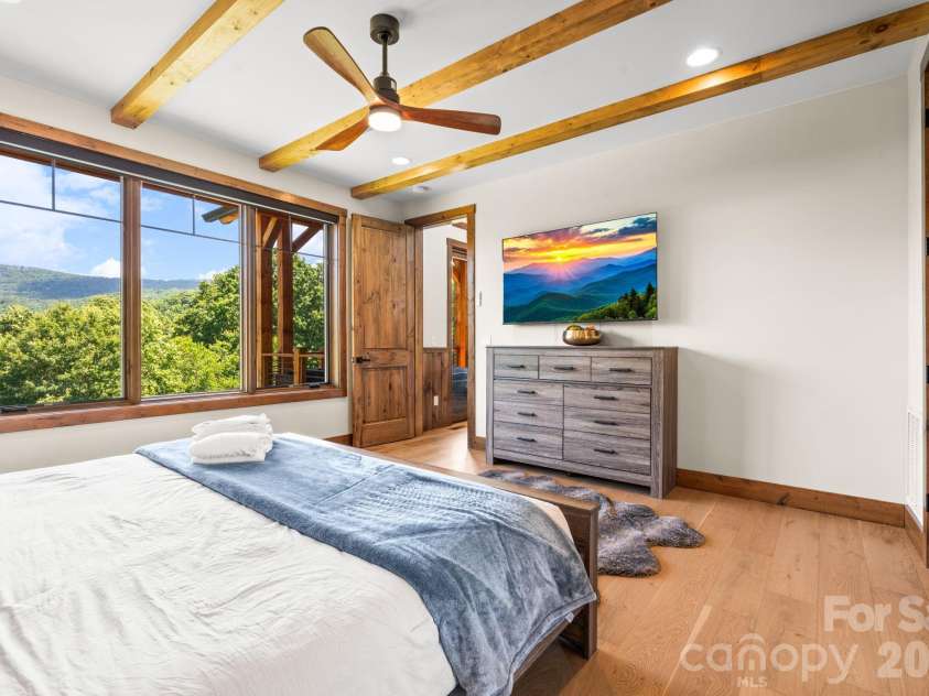 1030 High Valley Overlook, Banner Elk, NC 28604.  MLS# CAR4398506, YatesRealty ID 34211. 