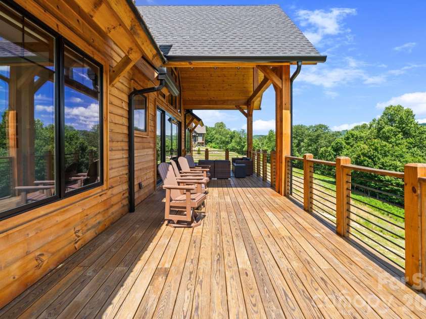 1030 High Valley Overlook, Banner Elk, NC 28604.  MLS# CAR4398506, YatesRealty ID 34211. 