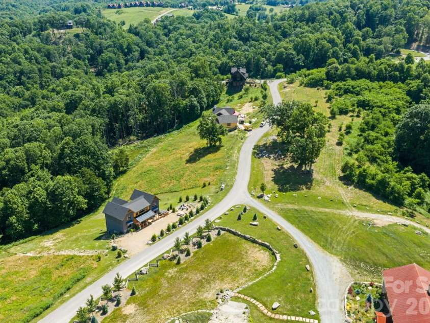 1030 High Valley Overlook, Banner Elk, NC 28604.  MLS# CAR4398506, YatesRealty ID 34211. 