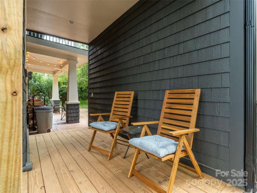 125 Furman Avenue, Asheville, NC 28801.  MLS# CAR4291265, YatesRealty ID 34211. 