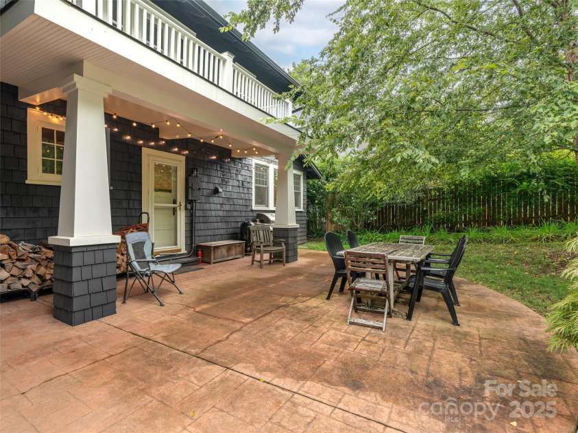 125 Furman Avenue, Asheville, NC 28801.  MLS# CAR4291265, YatesRealty ID 34211. 