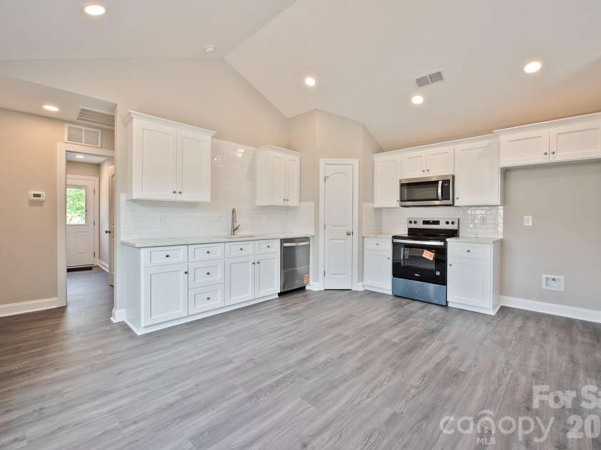 125 Beaver Street, Landis, NC 28088.  MLS# CAR4399009, YatesRealty ID 34212. 