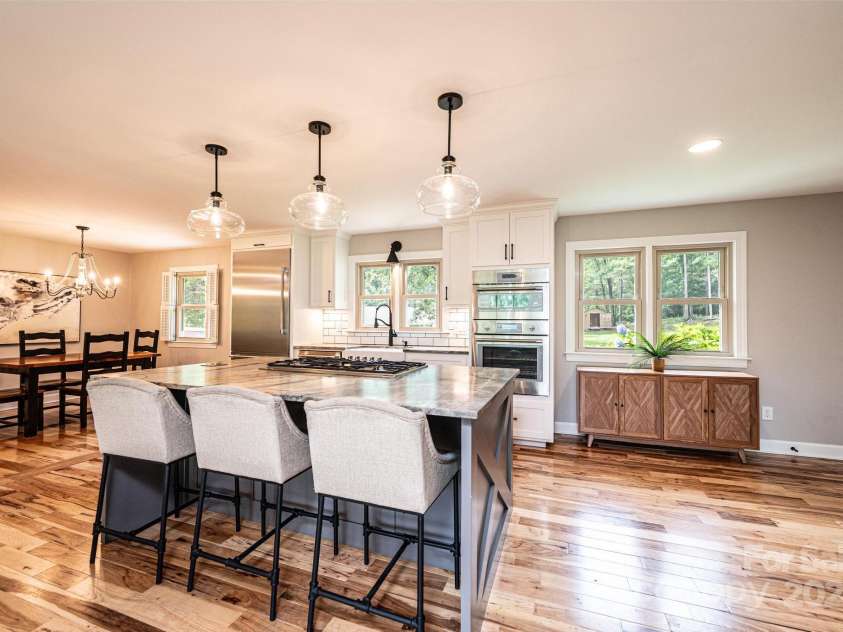 221 Roberts Lane, Lenoir, NC 28645.  MLS# CAR4288477, YatesRealty ID 34213. 