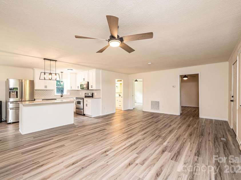 221 Roberts Lane, Lenoir, NC 28645.  MLS# CAR4288477, YatesRealty ID 34213. 