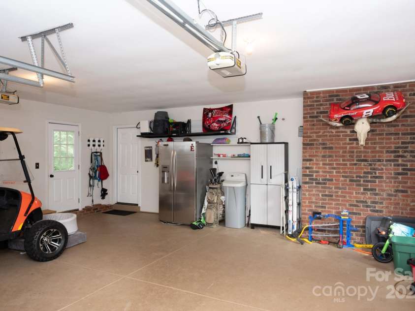 195 Cove Creek Loop, Mooresville, NC 28117.  MLS# CAR4287819, YatesRealty ID 34214. 