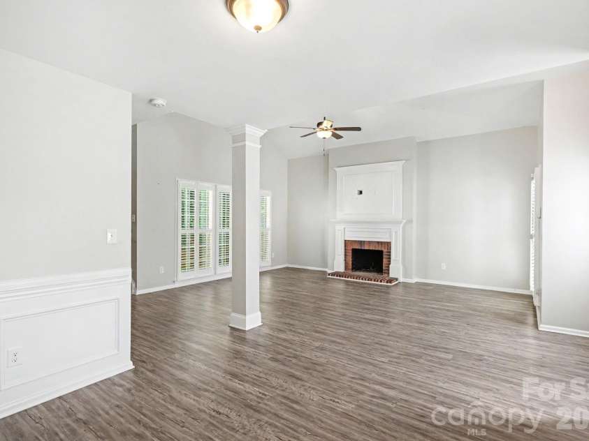 7413 Tupelo Lane, Charlotte, NC 28269.  MLS# CAR4398162, YatesRealty ID 34214. 