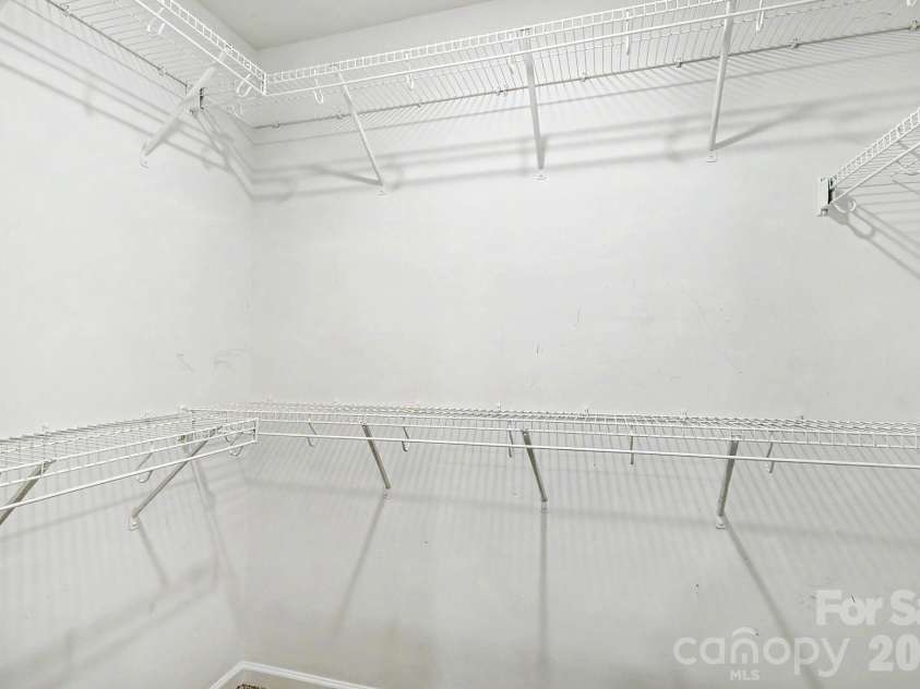 7413 Tupelo Lane, Charlotte, NC 28269.  MLS# CAR4398162, YatesRealty ID 34214. 