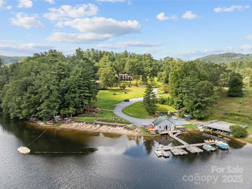 285 Holly Forest Court, Sapphire, NC 28774.  MLS# CAR4293424, YatesRealty ID 34215. 