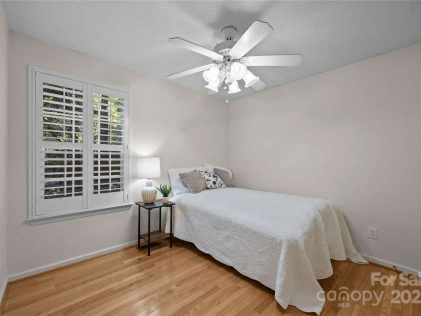 285 Holly Forest Court, Sapphire, NC 28774.  MLS# CAR4293424, YatesRealty ID 34215. 