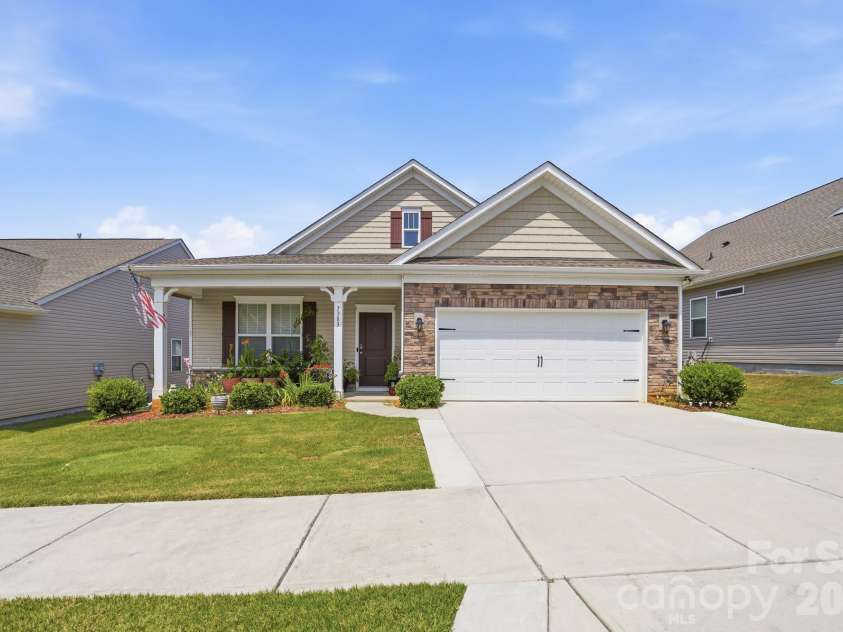 7383 Latham Way, Denver, NC 28037.  MLS# CAR4398522, YatesRealty ID 34215. 
