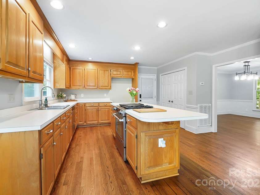 9921 Hanging Moss Trail, Mint Hill, NC 28227.  MLS# CAR4293455, YatesRealty ID 34217. 
