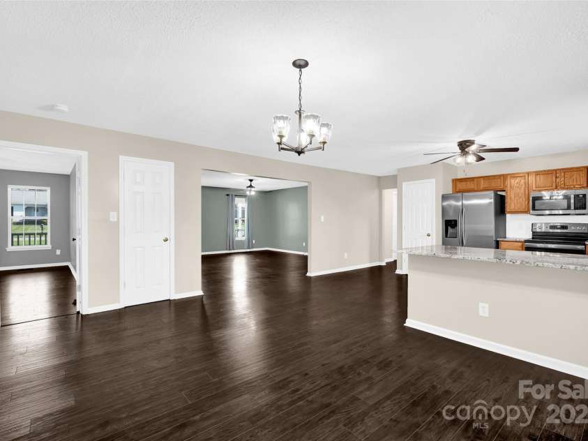 110 Salem Meadow Drive, Statesville, NC 28625.  MLS# CAR4293923, YatesRealty ID 34218. 